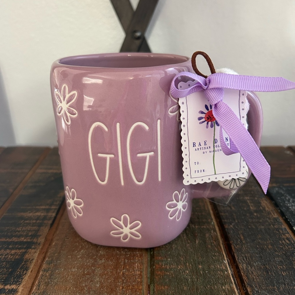 Rae Dunn Purple GIGI Mug With DAISIES Flowers Decorarive Charm Mother’s Day NEW